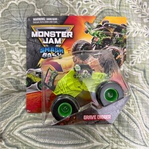 Grave Digger Smash and Bash